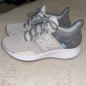 New Balance Fresh Foam Roav running shoe size 6.5